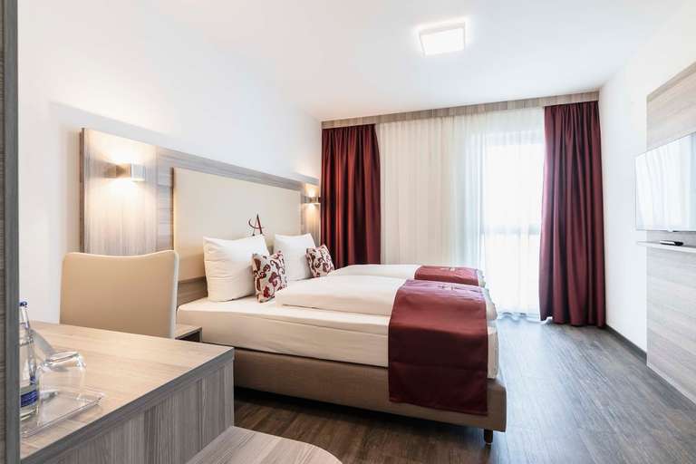 Therme Erding + overnachting voor 2 personen in een premium hotel naar keuze @ Travelcircus