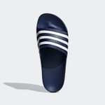 adidas Adilette Aqua slippers voor €13,47 @ Amazon NL