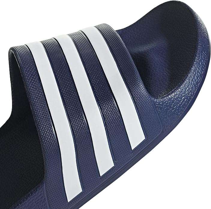 adidas Adilette Aqua slippers voor €11,45 @ Amazon NL