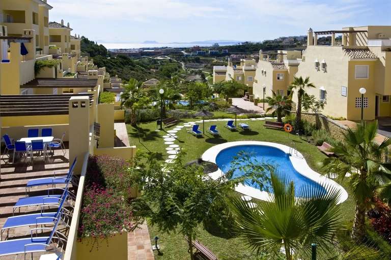 Hotel + huurauto 4* Costa del Sol - 2 personen voor €364,50 p.p. @ Corendon