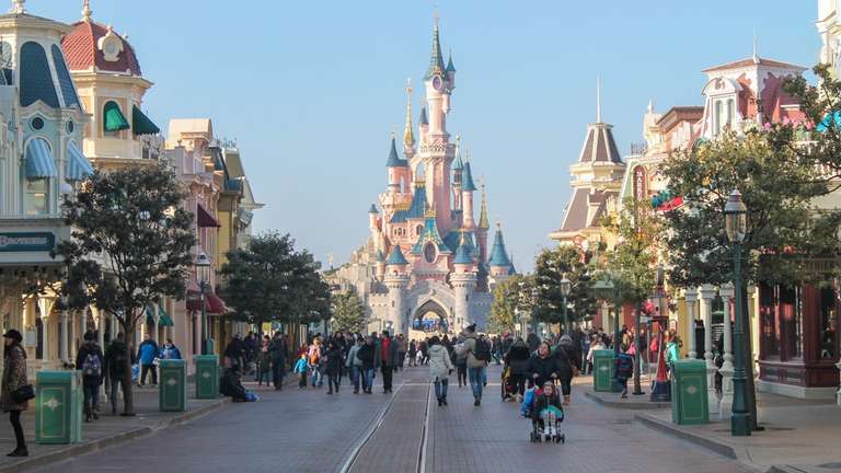 Disneyland Parijs met hotelovernachting voor 2 personen (incl. ontbijt) vanaf € 176,20 @ Travelcircus