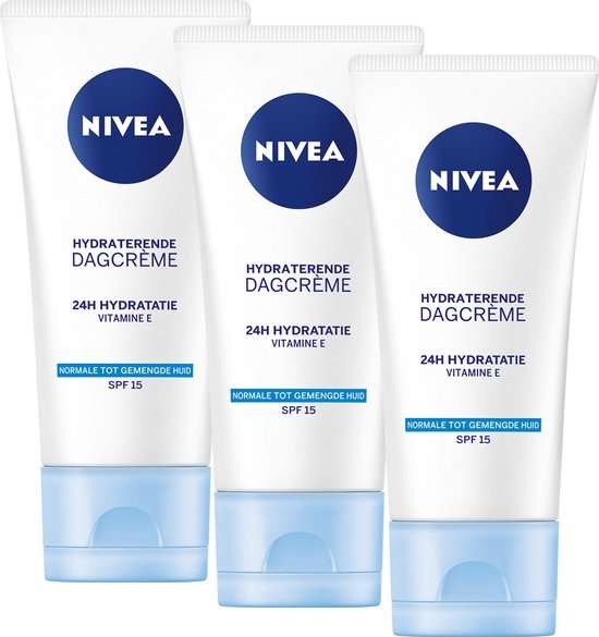 [bol.com] NIVEA Essentials Hydraterende Dagcrème - SPF 15 - 3 x 50ml €6,89
