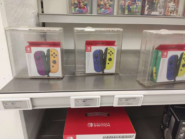 Nintendo switch Joy controllers. (Lokaal)