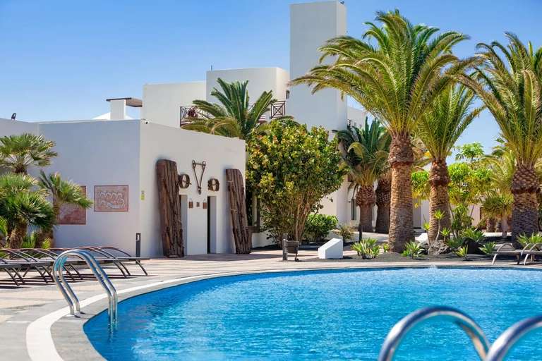 2 personen 5 dagen logies ontbijt Lanzarote voor €118,75 p.p. inclusief vluchten @ Corendon
