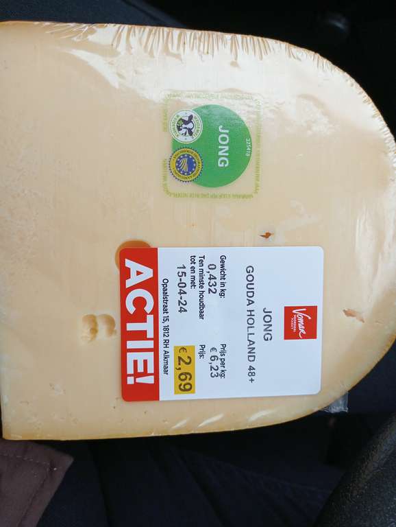 1kg jonge kaas €4,38 vomar