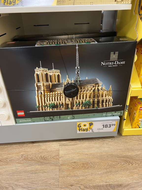 Lego 21061 Notre-Dame (lokaal?)