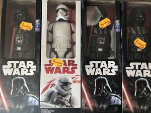 Star Wars poppen 30cm Disney Hasbro voor 2,99 - Kruidvat