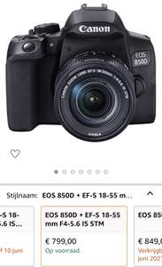 Canon EOS 850D EF-S 18-55mm F4-5.6 IS STM zwart