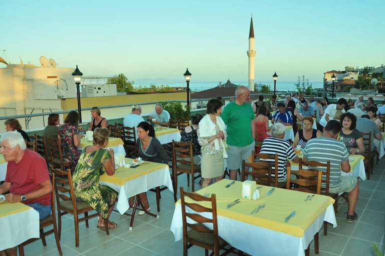 15 dagen logies ontbijt Alanya voor €267 p.p. incl. vluchten @ Corendon