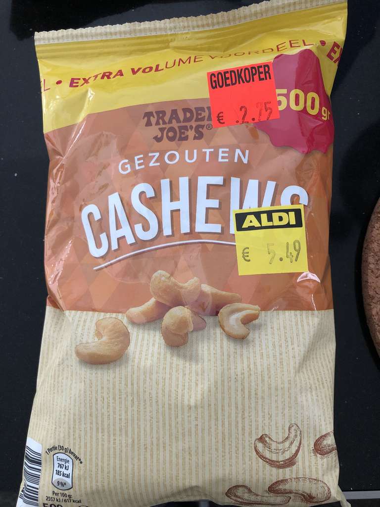 Lokaal: Aldi 500gr gezouten cashewnoten voor€2,76