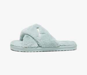 [Nu €16,96] Puma Fluff slippers van 40€ voor 24,95€
