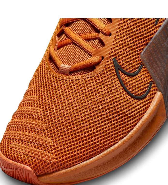 [Lelystad] Nike Metcon 9 (DZ2617-800 oranje & DZ2617-600 rood)