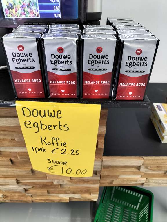 Douwe Egberts melange koffie gespot bij delifood discount den Bosch rivierenplein