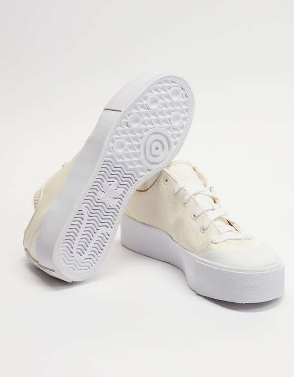 Karlie Kloss x adidas sneakers (waren €90)