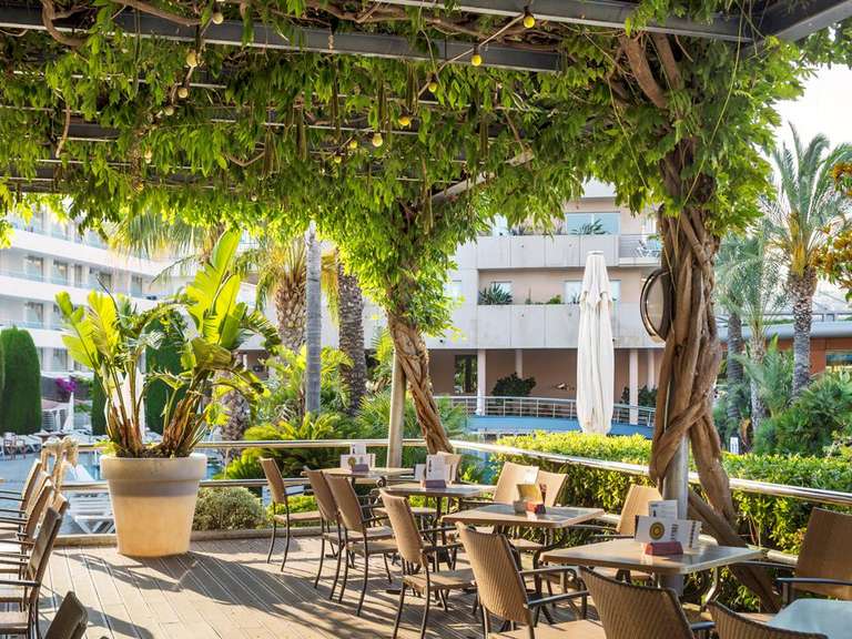 [Lastminute] Costa Brava 4* hotel - 2 personen 8 dagen halfpension voor €417 p.p. @ Sunweb