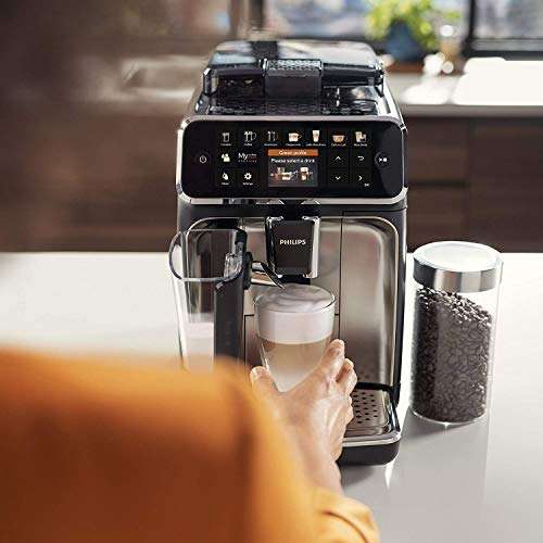 Philips Series 5400 koffiemachine LatteGo melksysteem, 12 koffiespecialiteiten, verlicht display, 4 gebruikersprofielen, chroom (EP5447/90)