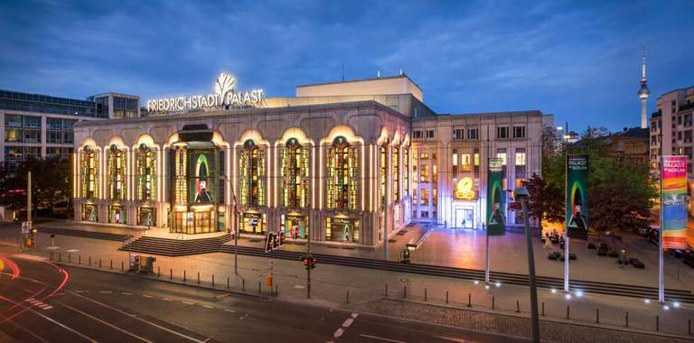 Overnachting in Berlijn voor 2 personen met tickets voor de Arise Grand Show vanaf €69 p.p.